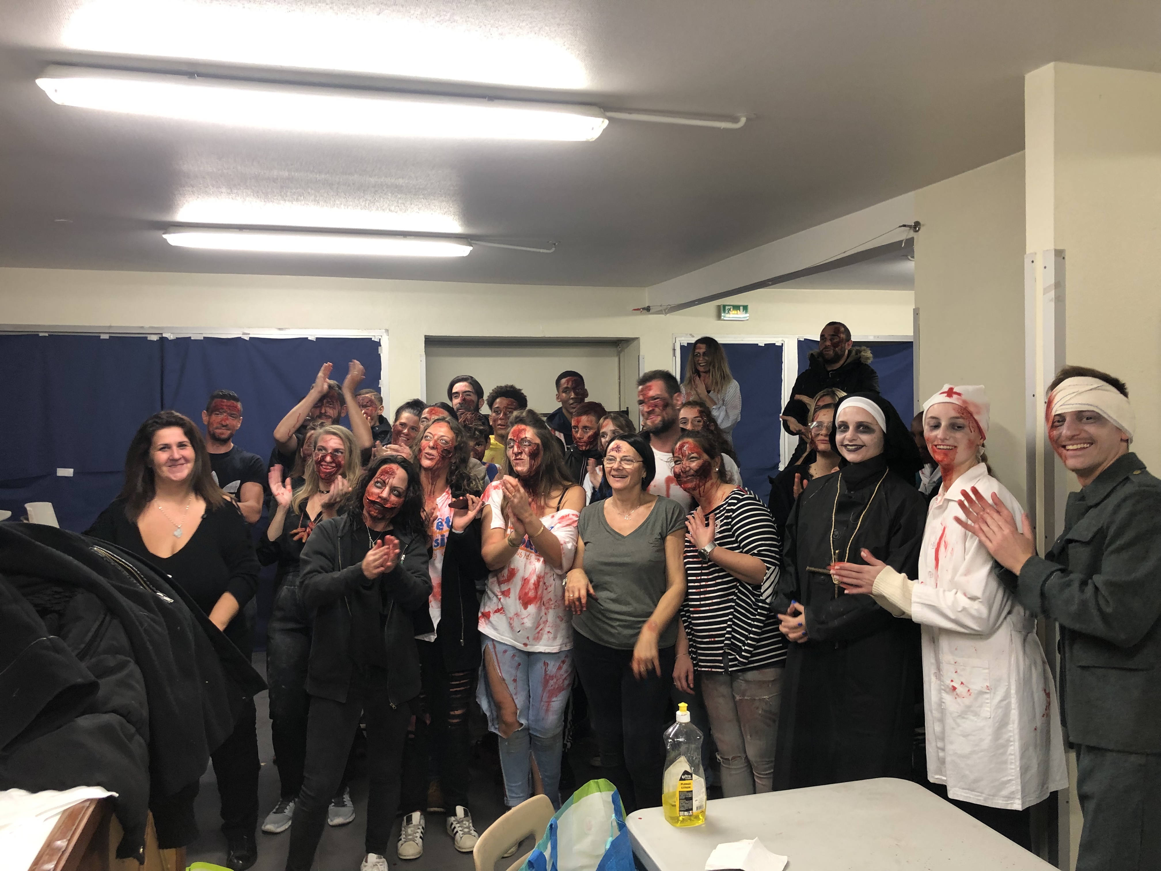 31/10 : La soirée fut effrayante au stade Maurice Leluc pour Halloween : merci aux zombies !